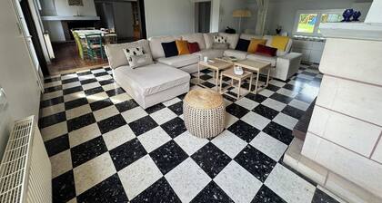 Country house with swimming pool and Jacuzzi for a lovely moment of relaxation