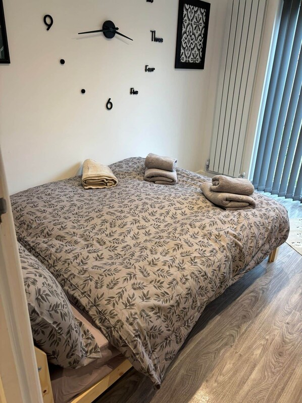 1 bedroom, iron/ironing board, WiFi, bed sheets