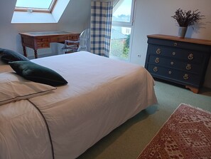 2 عدّة غرف نوم ومكواة/لوح كي وواي فاي مجانًا وملاءات أسرّة