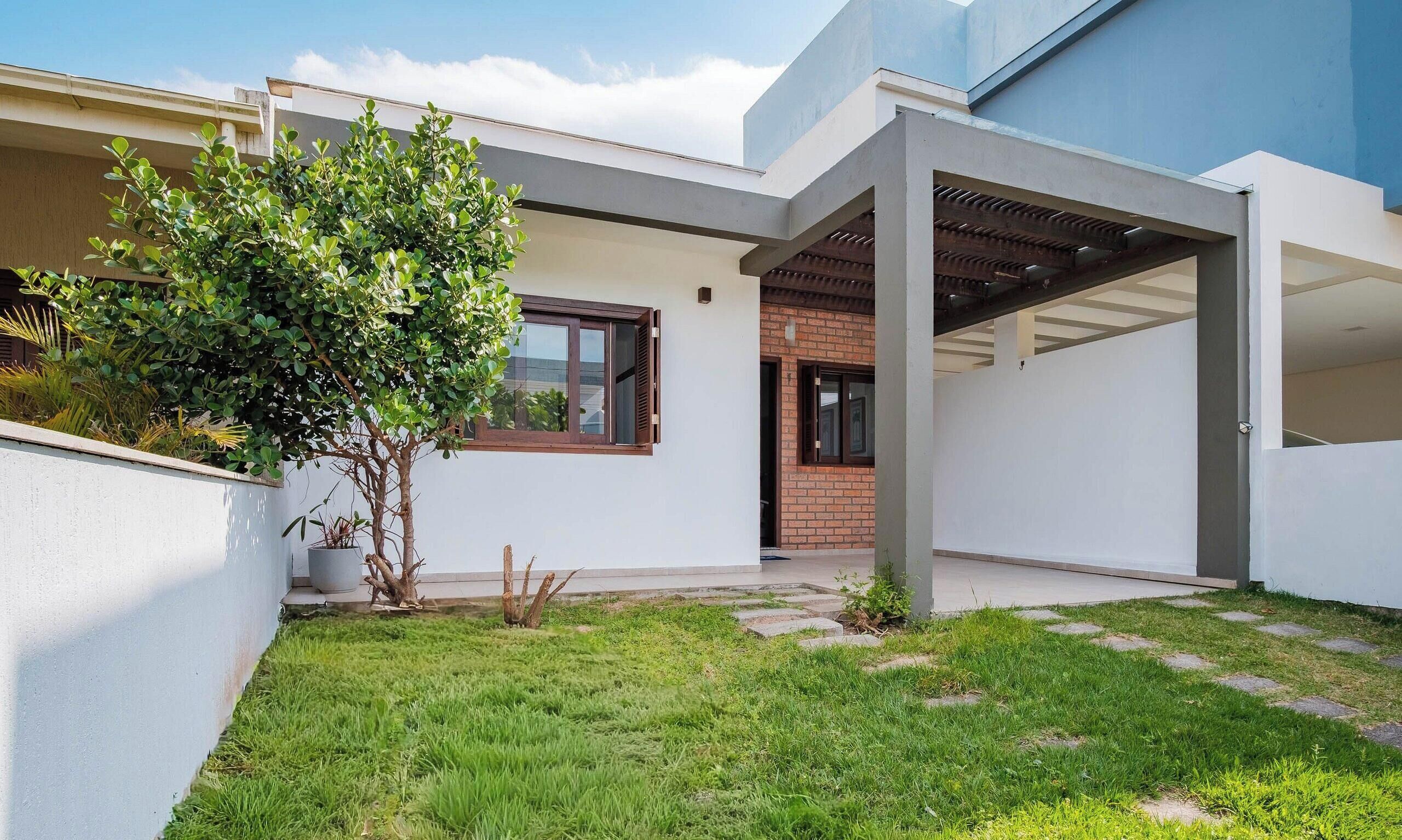 Basic Apartment | Exterior