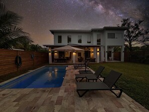 Pool - Modern Comfort Just Minutes from West Bay Beach (West Bay)