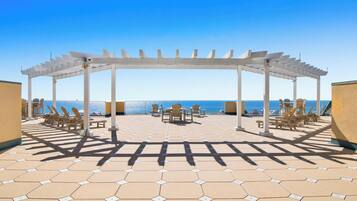 Condo (2 Bedrooms) | Property amenity