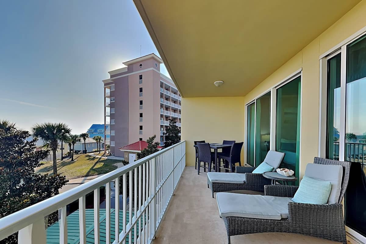 Condo (2 Bedrooms) | Mặt tiền nơi lưu trú