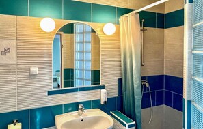 Een douche, een haardroger