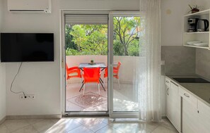 Interior - Amazing apartment in Novalja with WiFi (Novalja)