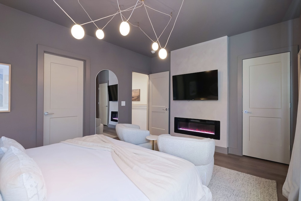Elevated Escape - Rooftop Spa, Pool, Views & Games - Nashville | Abritel