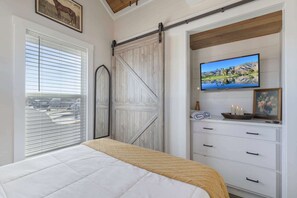 2 habitaciones, tabla de planchar con plancha, cuna de viaje y wifi 