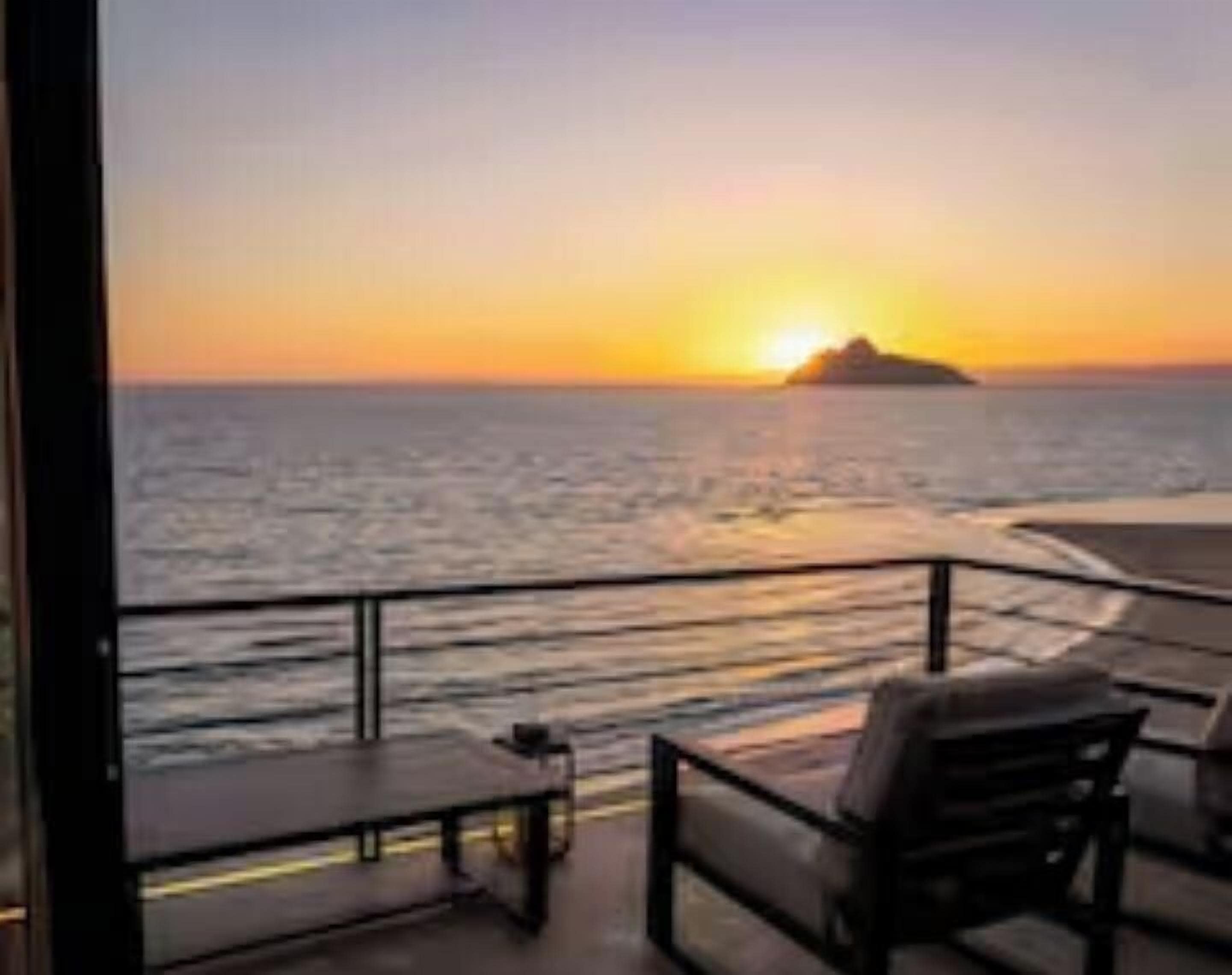 Apartment, 2 Bedrooms, Non Smoking, Beach View | Terrace/patio