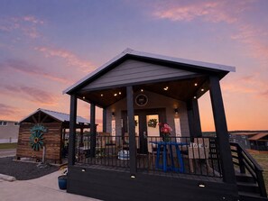 Outdoor dining - Comfortably Numb 223 (Fredericksburg)