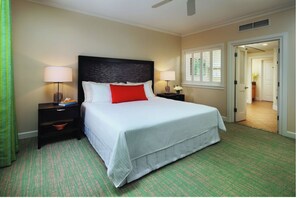 مكواة/لوح كي وواي فاي وملاءات أسرّة