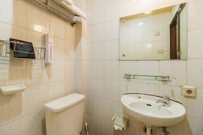 Room - RedDoorz @ Jalan Jaksa (Central Jakarta)