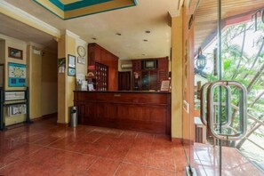 Lobby - RedDoorz @ Jalan Jaksa (Central Jakarta)