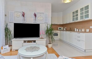 Interior - Nice apartment in Makarska with WiFi (Makarska)