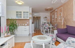 Smart TV - Nice apartment in Makarska with WiFi (Makarska)