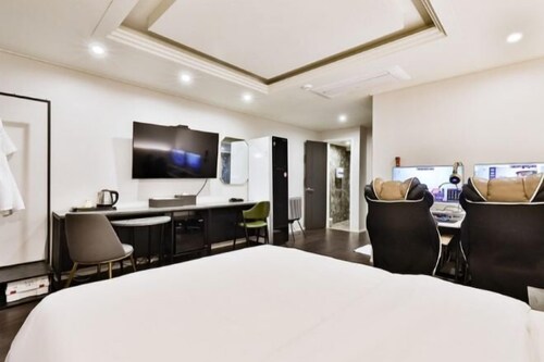 Beyond Hotel