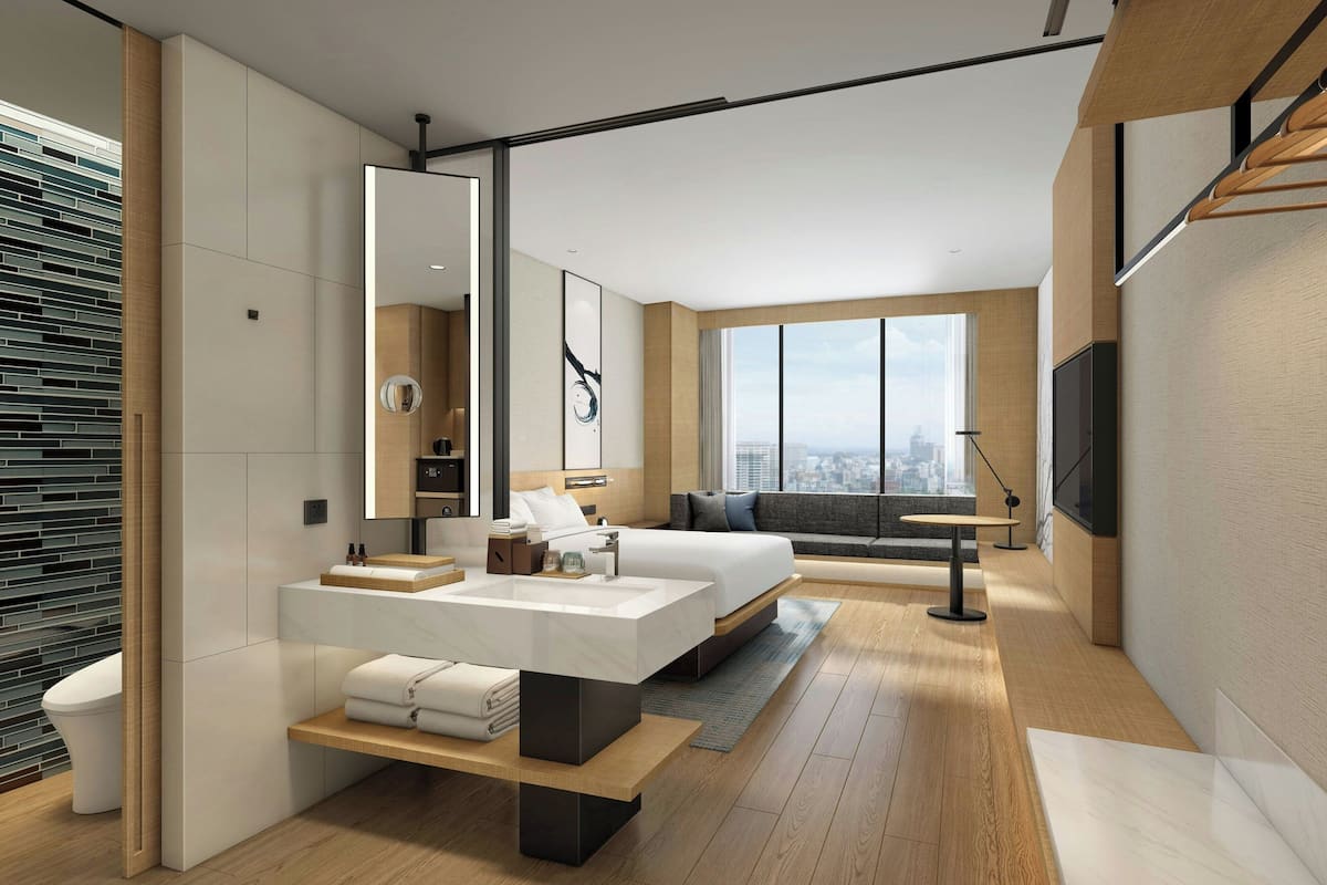 Standard Room, 1 King Bed, City View
