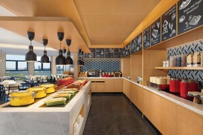 Daily buffet breakfast (CNY 58 per person) - Fairfield By Marriott Hangzhou Future Sci-Tech City (Hangzhou)