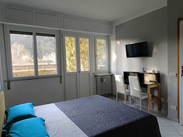 Double Room, Balcony, Garden View | Free WiFi