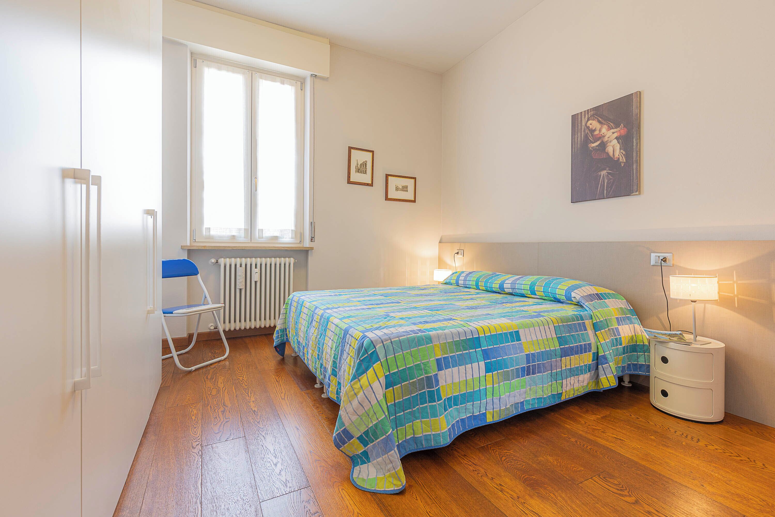 2 habitaciones, tabla de planchar con plancha y wifi gratis 