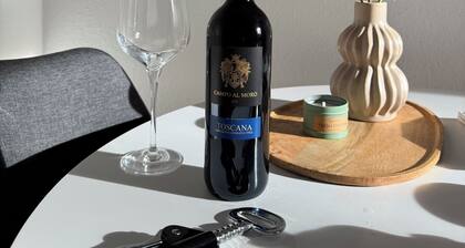 Central and modern apartment near the university with WLAN/NETFLIX and small kitchen