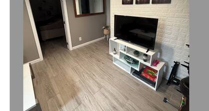 Kosher full apartment in the heart of Cedarhurst- Very Walkable