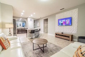 Interior - Magical Disney House-Pool & Hot Tub,Free Waterpark (Davenport)