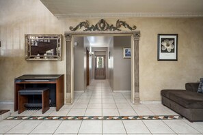 Interior - Beautiful Mediterranean Home in Mesilla Park (Mesilla Park)