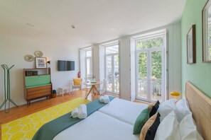 1 chambre, fer et planche à repasser, accès Internet, draps fournis