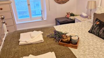 1 camera, ferro/asse da stiro, accesso a Internet, lenzuola