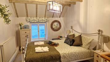 1 camera, ferro/asse da stiro, accesso a Internet, lenzuola