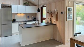 Réfrigérateur, lave-vaisselle, cafetiÚre/bouilloire