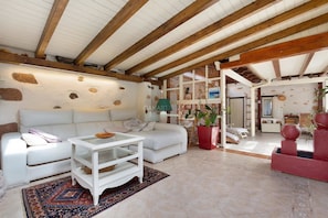 Living area - Casa del Valle – rural oasis with private pool and charm (Betancuria)