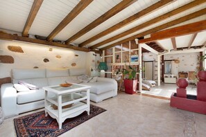 Living area - Casa del Valle – rural oasis with private pool and charm (Betancuria)