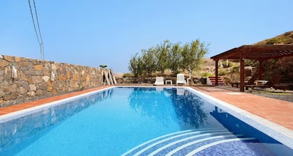 Casa del Valle – rural oasis with private pool and charm