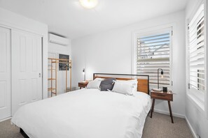 4 Schlafzimmer, Bügeleisen/Bügelbrett, WLAN, Bettwäsche