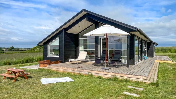 Terrace/patio - Awesome home in Store Fuglede with WiFi (Store Fuglede)