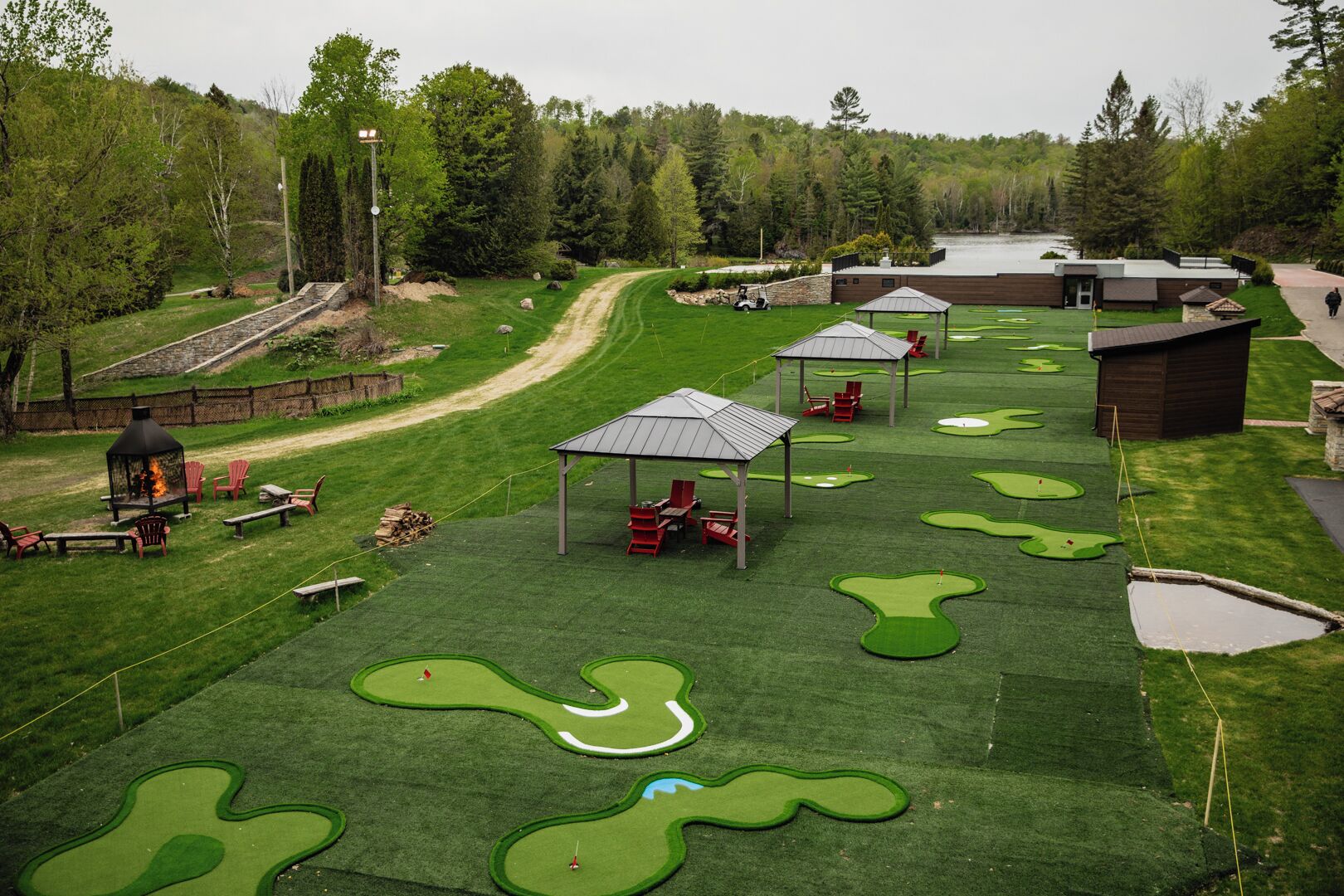 Mini-golf