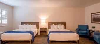 Your Coastal Hideaway: Two Queen Room