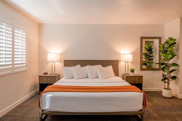 办公桌、熨斗/熨衣板、免费 WiFi、床单