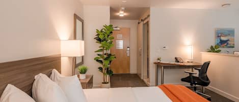 Schreibtisch, Bügeleisen/Bügelbrett, kostenloses WLAN, Bettwäsche