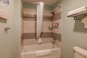 Bathroom - Your Coastal Hideaway: Queen Room (Moss Landing)
