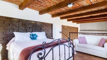 5 chambres, accĂšs Internet, draps fournis