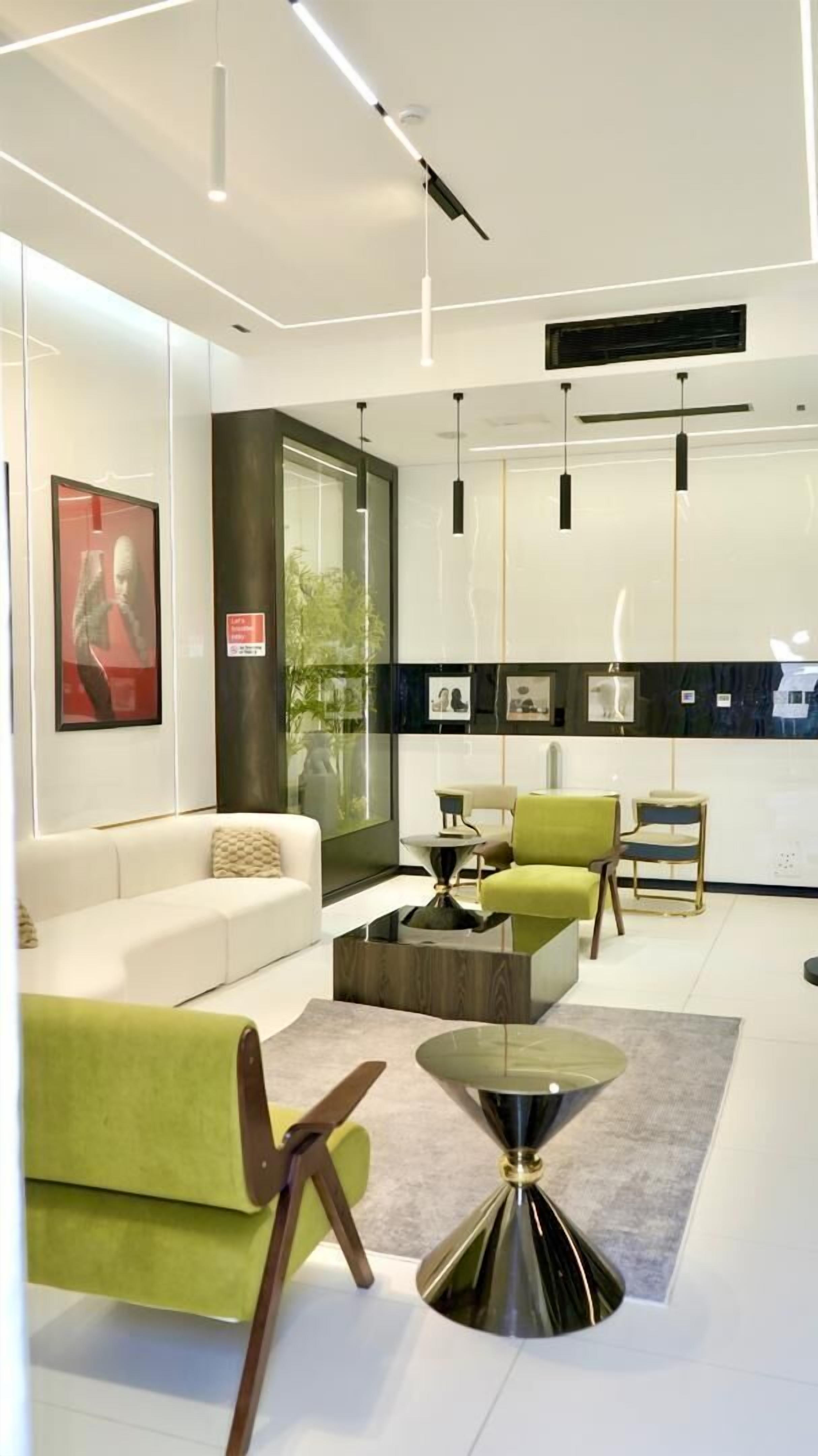 Classic Apartment, Balcony, City View | Living area