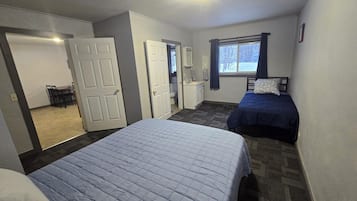 1 bedroom, free WiFi, bed sheets