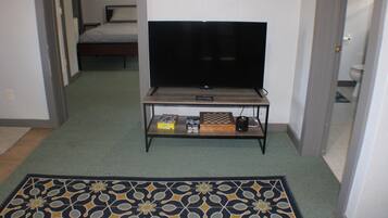 1 habitación, internet y ropa de cama