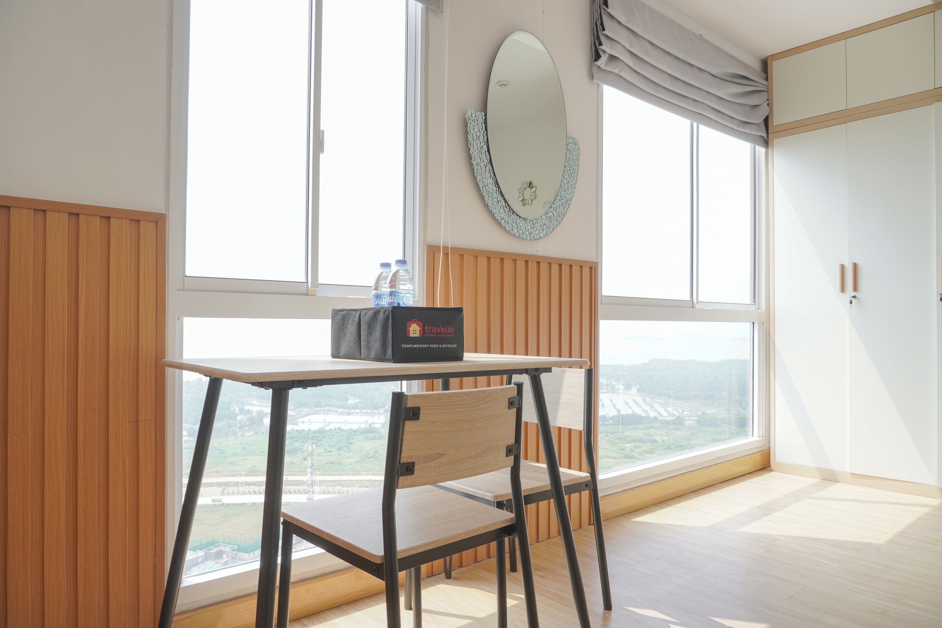 스탠다드 스튜디오 | 객실 내 식사 공간