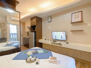 Standard Studio - Great Choice And Homey Studio Apartment At Tokyo Riverside Pik 2 (Teluknaga)