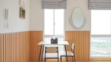 Estudio estándar | Servicio a la habitación