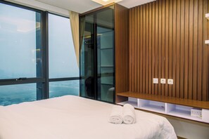 Standard Single Room | Bed sheets - Modern And Comfort 1Br At The Smith Alam Sutera Apartment (Tangerang)