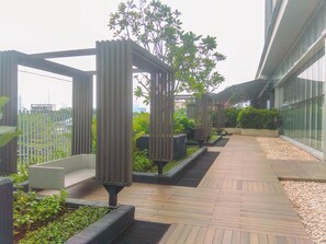 Exterior - Good Deal And Modern 2Br Ciputra World 2 Apartment (Jakarta)